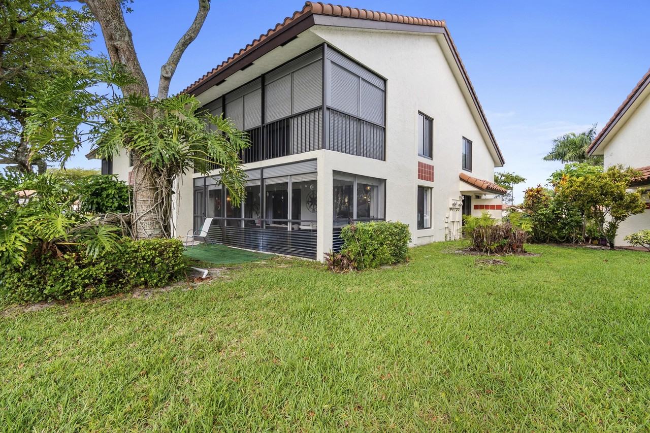 10656 Tropic Palm Ave #101 - Photo 3 of 48