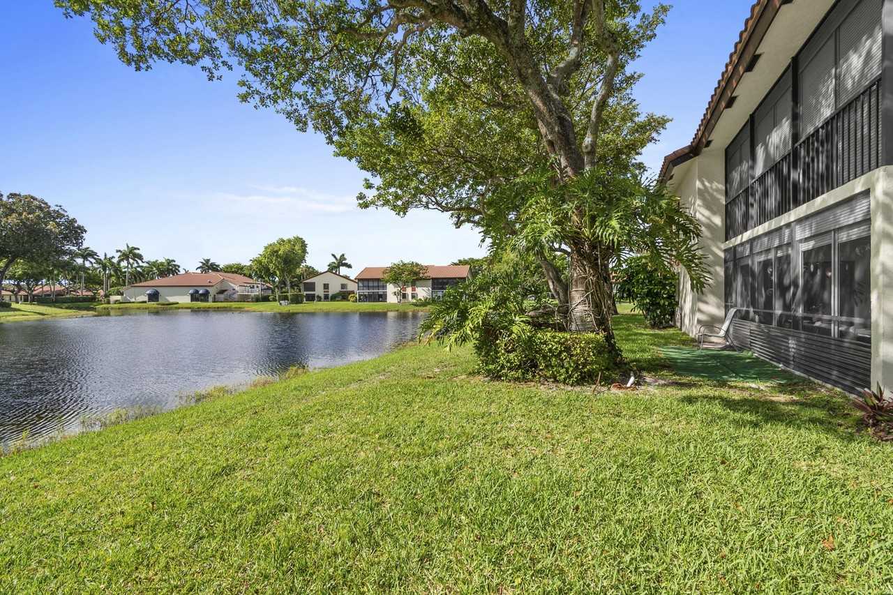 10656 Tropic Palm Ave #101 - Photo 4 of 48