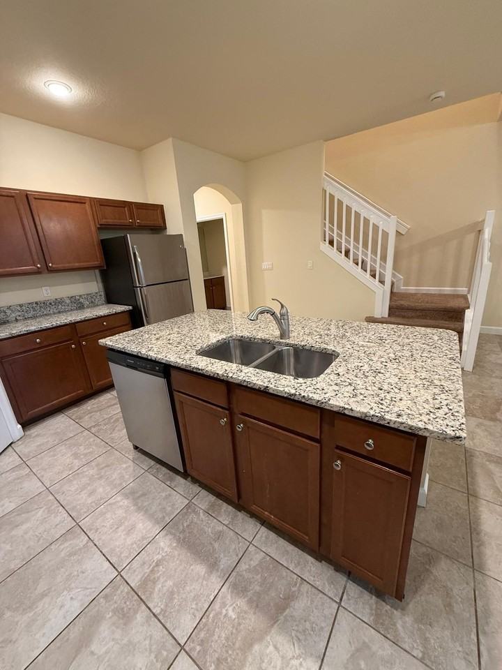 5037 Ashley River Rd #5037 - Photo 4 of 43