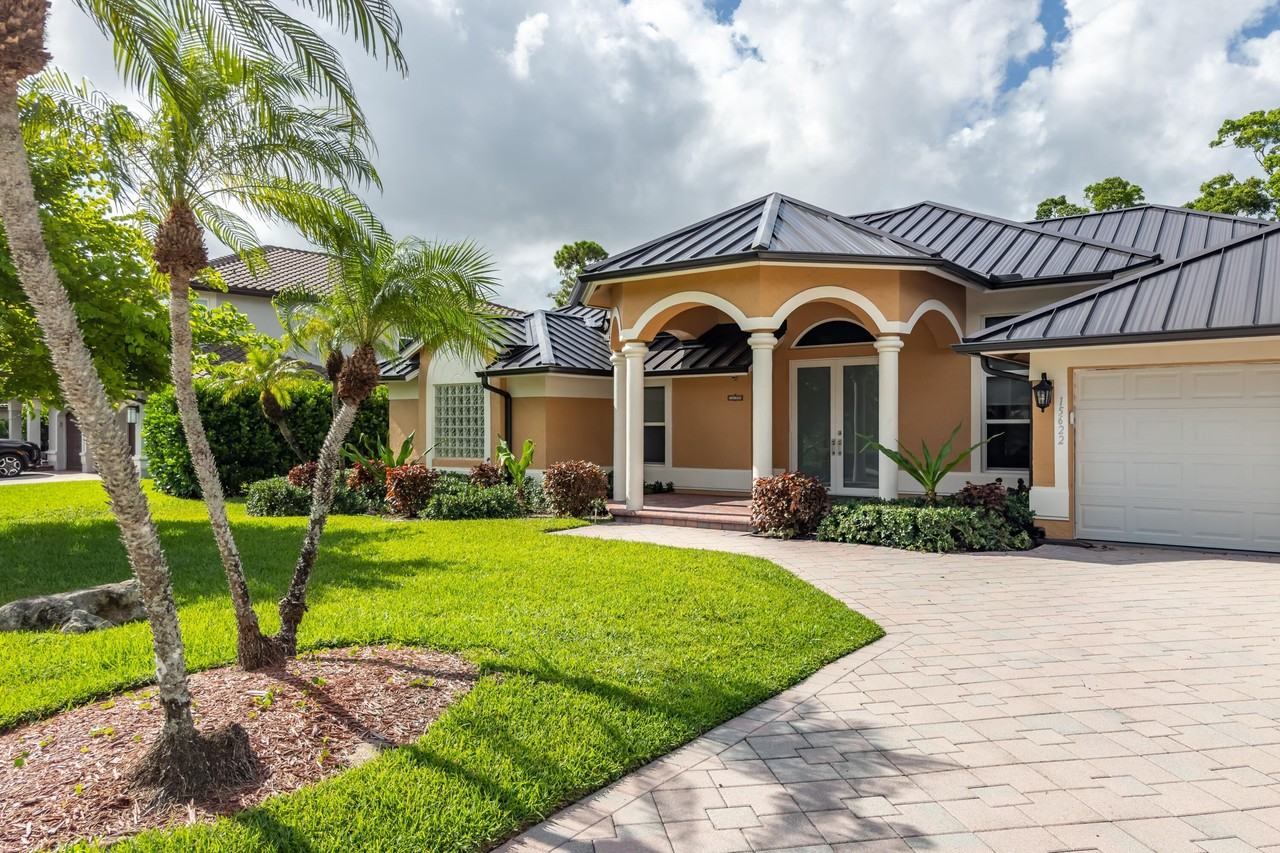 15622 Cypress Park Dr - Photo 6 of 50