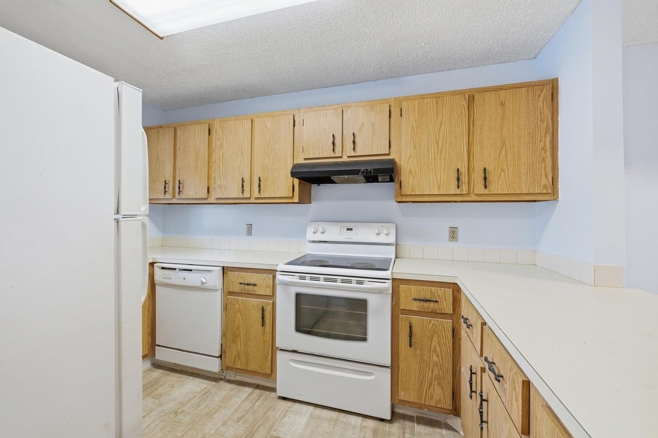 506 Glenwood Dr - Photo 5 of 25