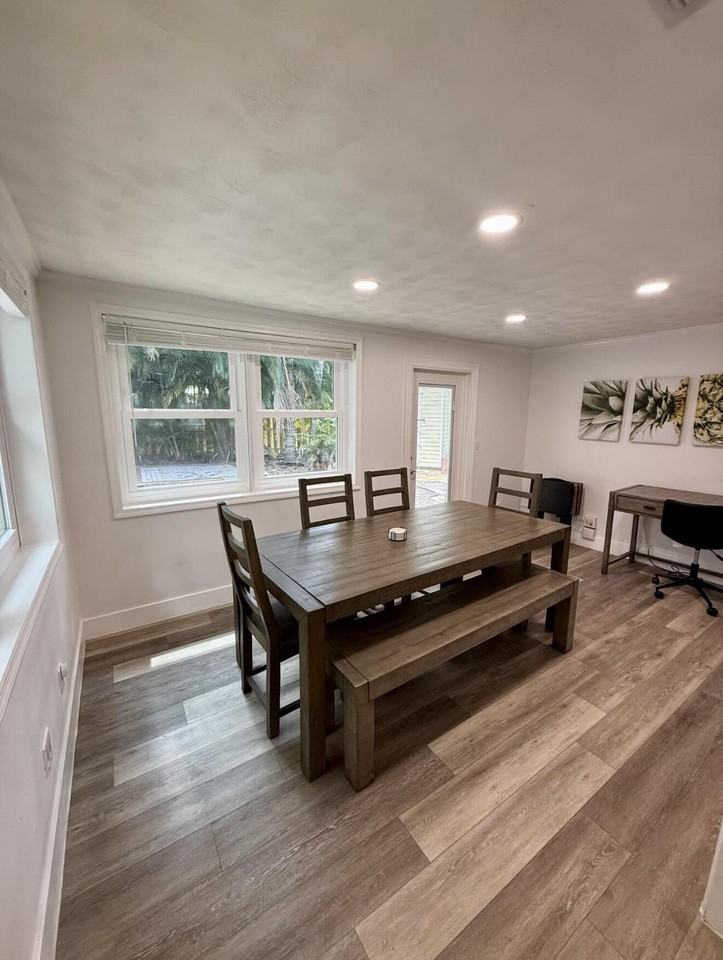 511 SW N RIVER POINT Drive - Photo 4 of 13