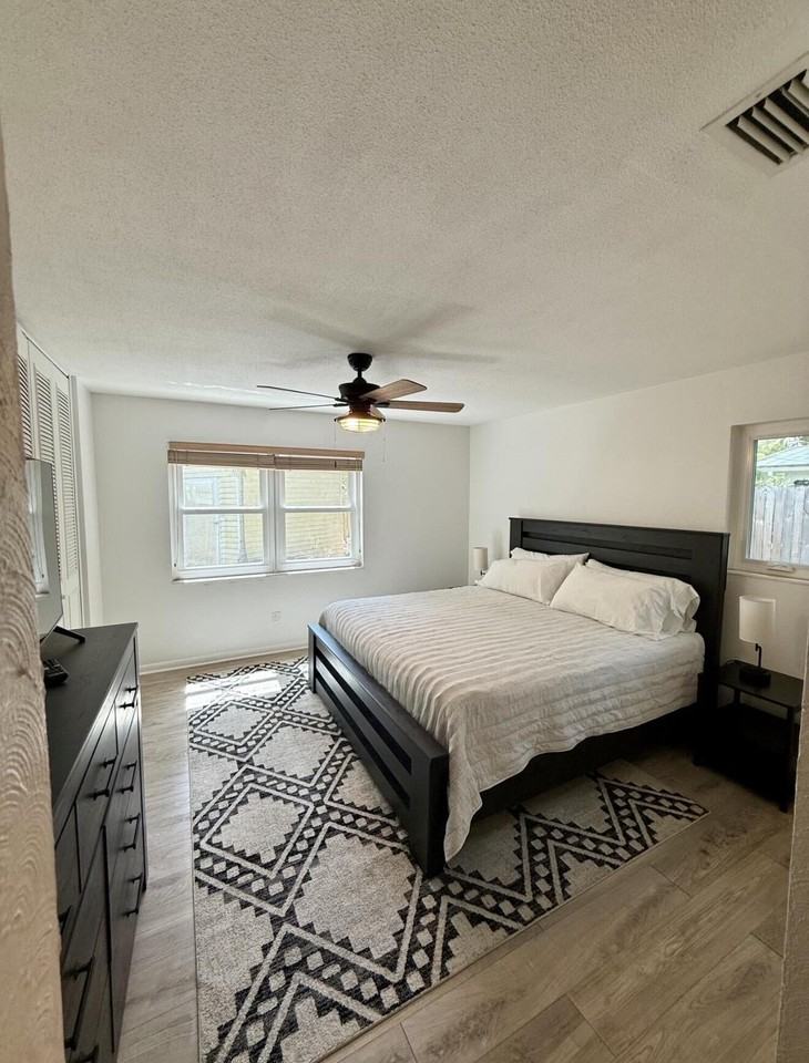 511 SW N RIVER POINT Drive - Photo 5 of 13