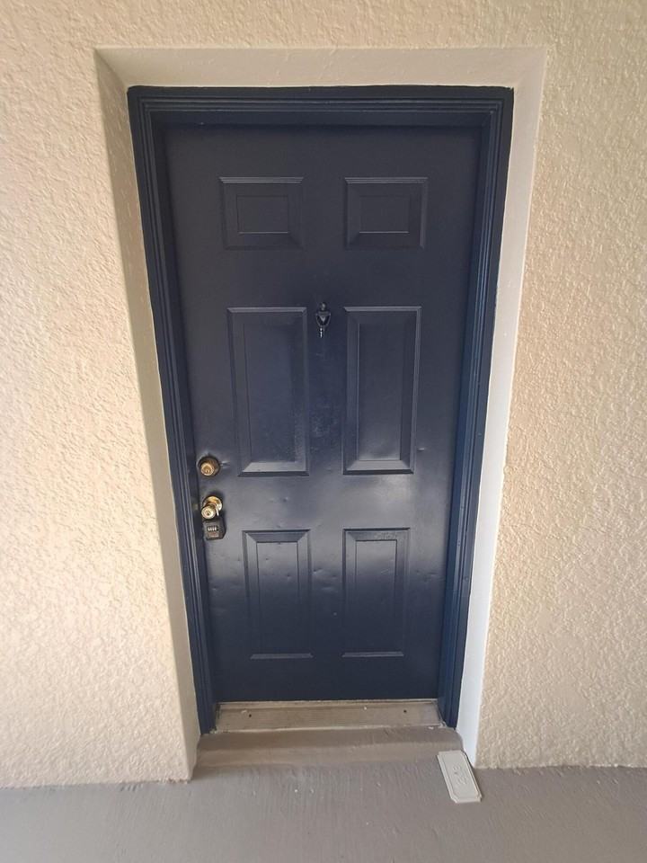 171 Sw Palm Dr #203 - Photo 2 of 28