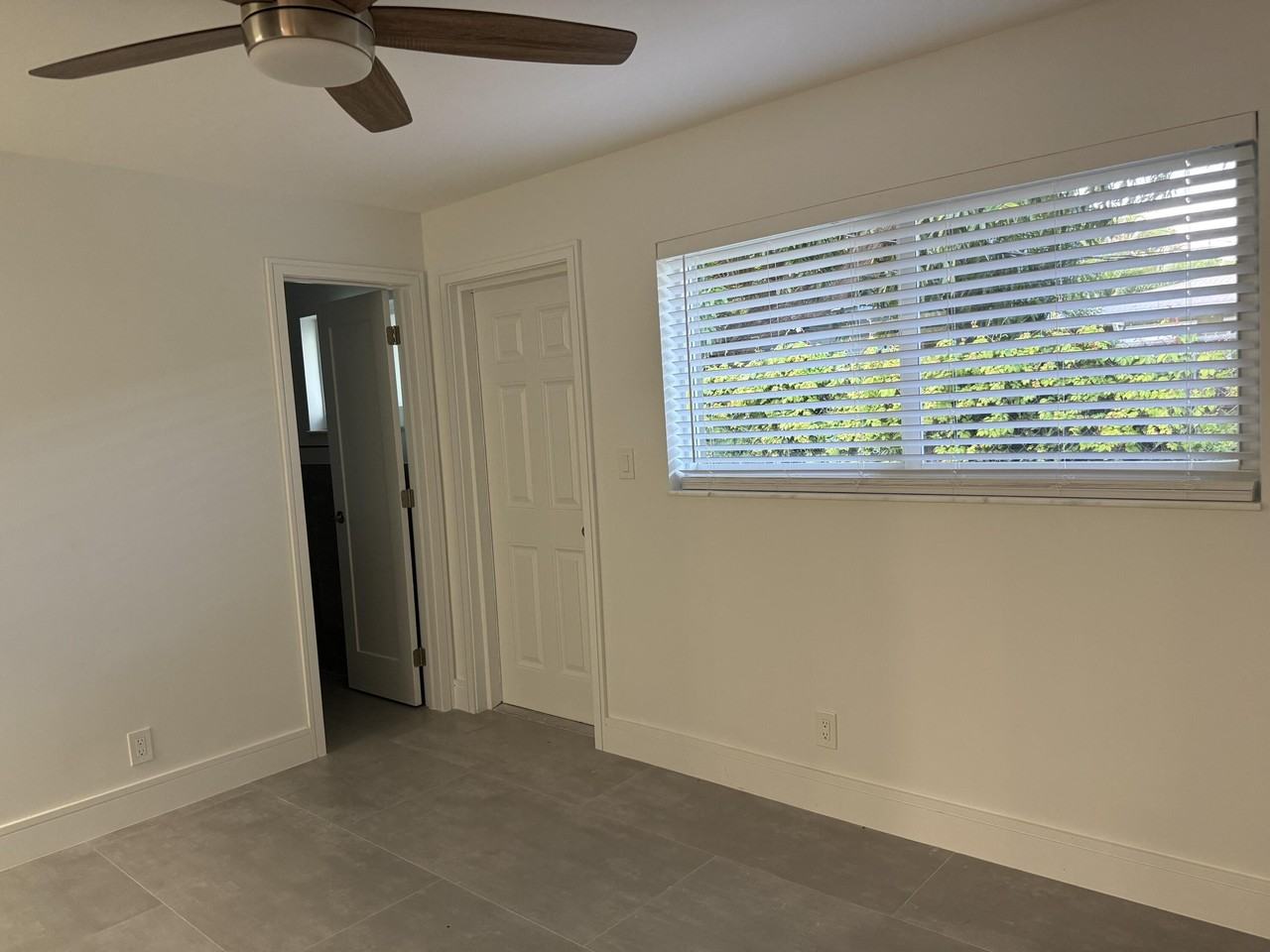 1133 Ne 16th Ave #10 - Photo 7 of 21
