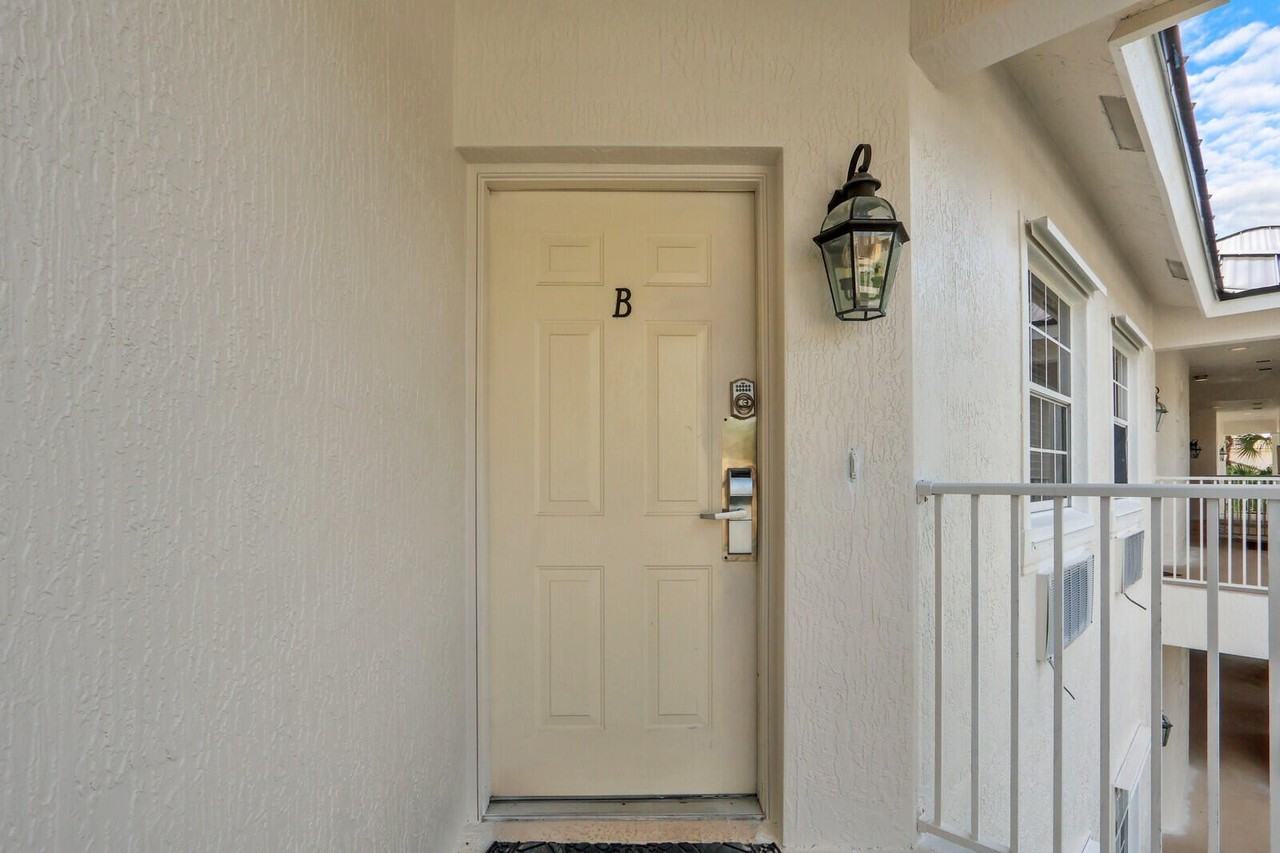 8034 Carnoustie Pl #B - Photo 2 of 35