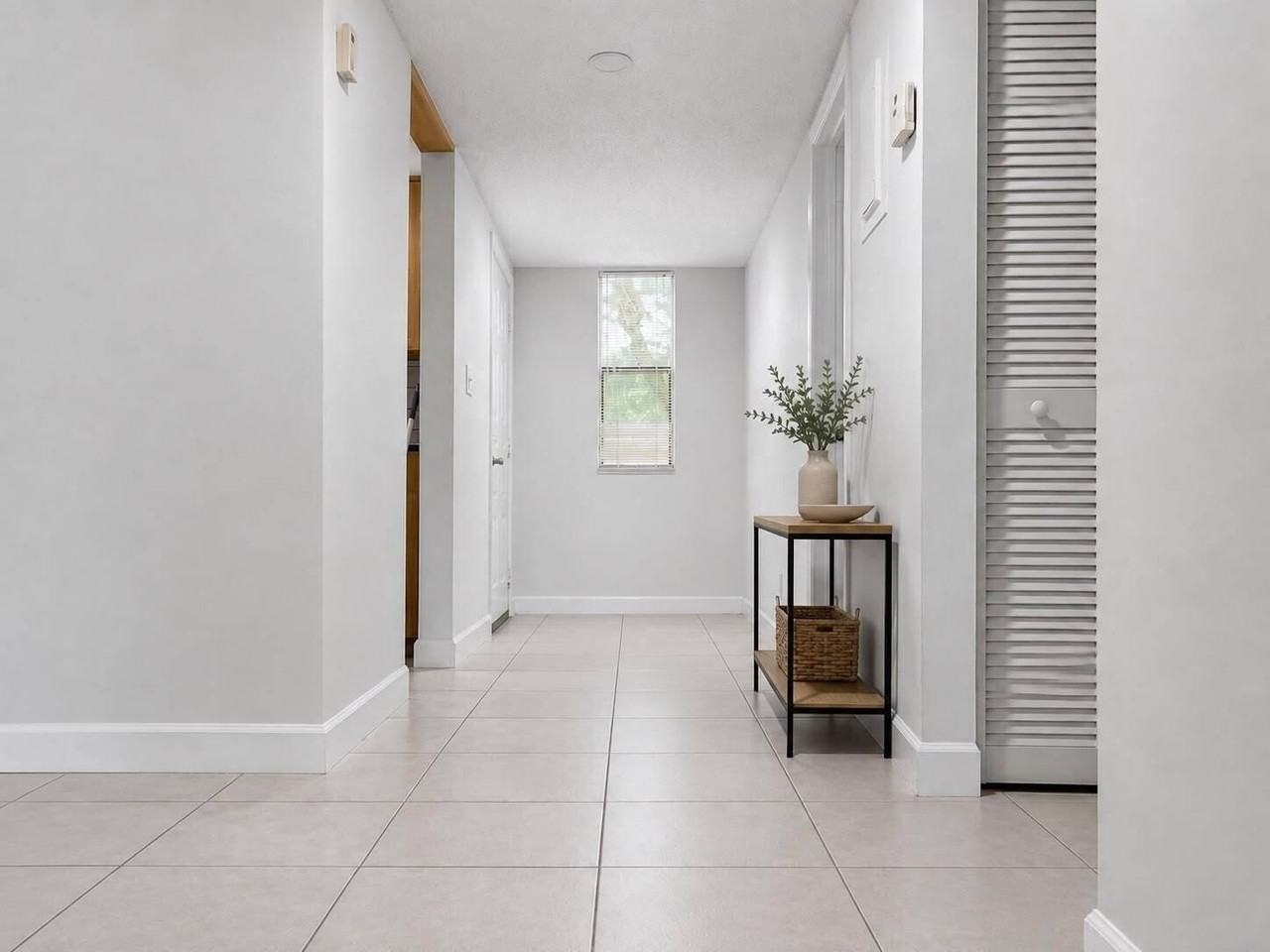 9816 Nw 36th St #6D - Photo 3 of 19
