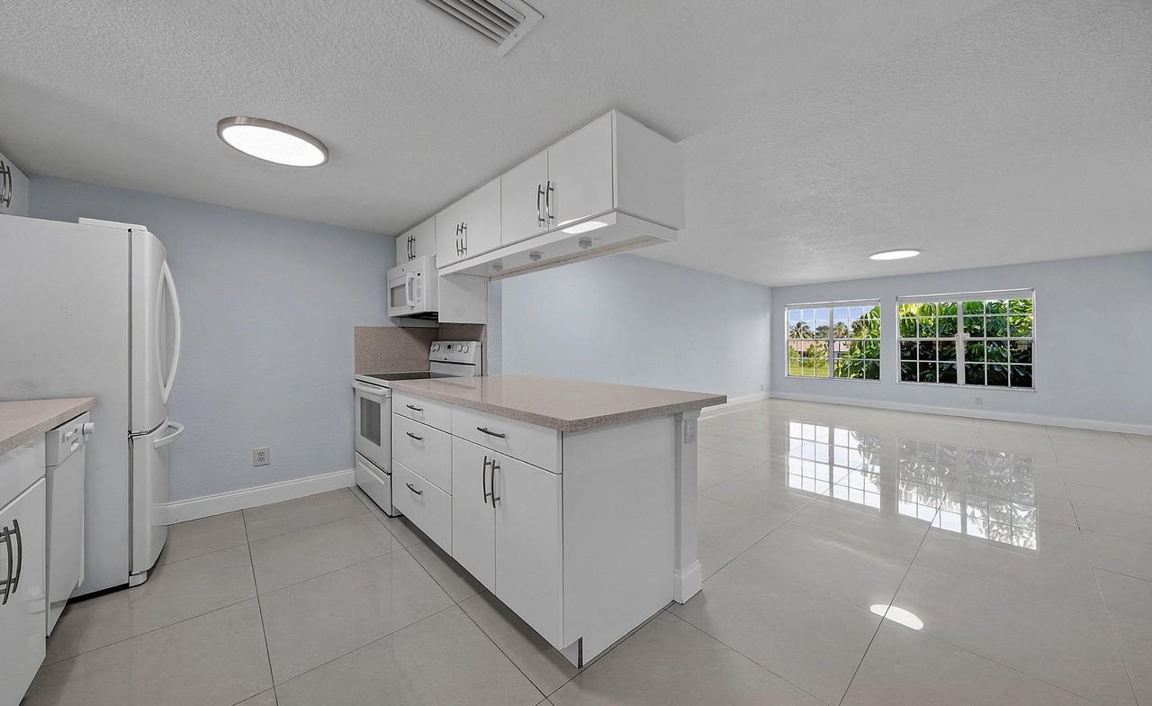 6300 La Costa Dr #H - Photo 6 of 36