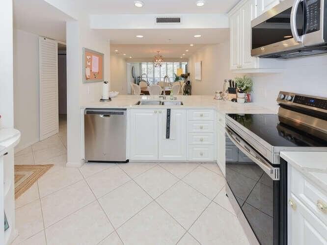 2301 Marina Isle Way #203 - Photo 7 of 50