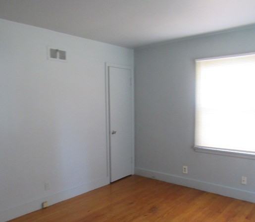 4645-4647 W Fond Du Lac Ave Lowr - Photo 5 of 7