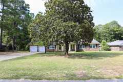 579 Sierra St - Photo 1 of 1