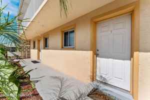 featured image of 211 Circle Dr #3