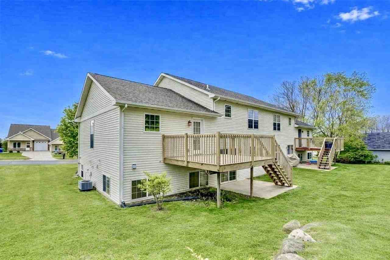 1002 Severson Dr - Photo 2 of 8