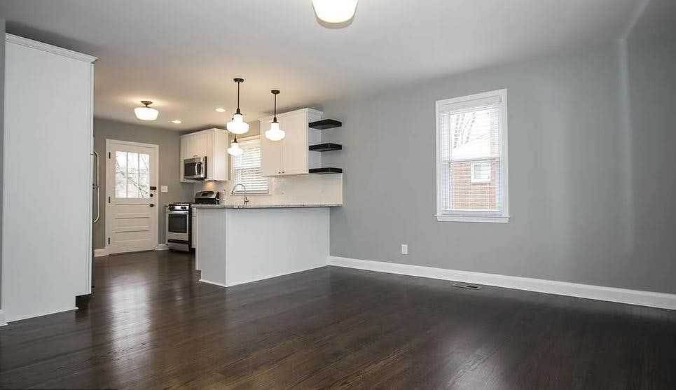4401 Buchanan Ave - Photo 4 of 25