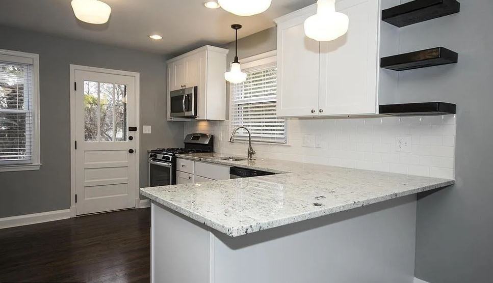 4401 Buchanan Ave - Photo 5 of 25