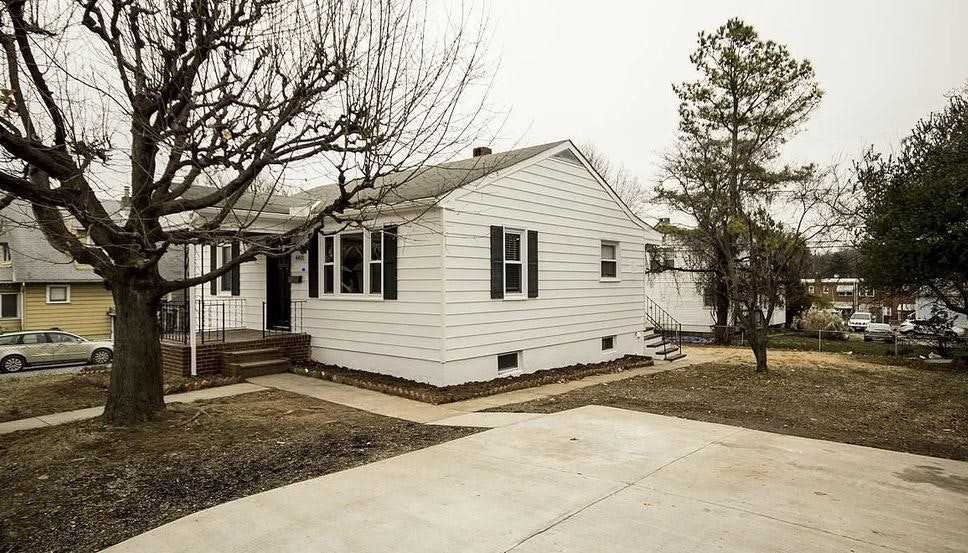 4401 Buchanan Ave - Photo 7 of 25
