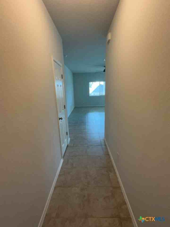 1824 Fall Creek Ct - Photo 7 of 39