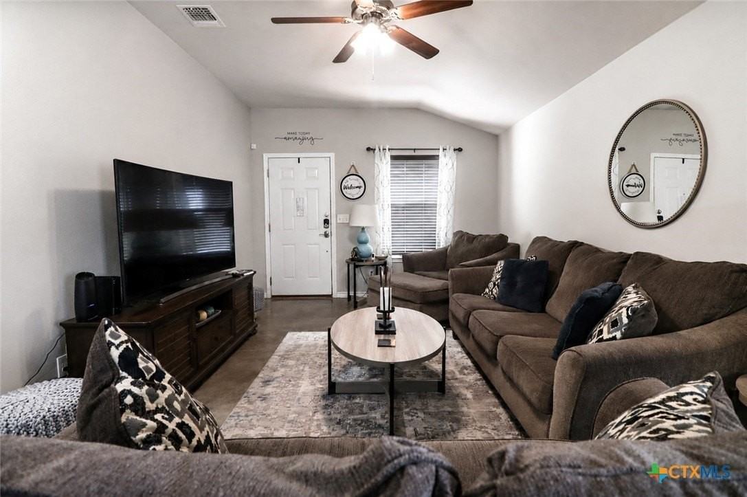300 Lowes Blvd #A - Photo 3 of 38