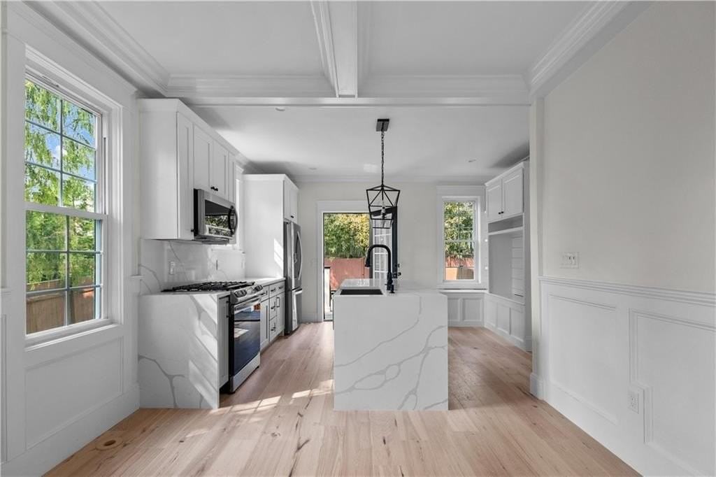 43 Rhode Island Ave - Photo 4 of 29