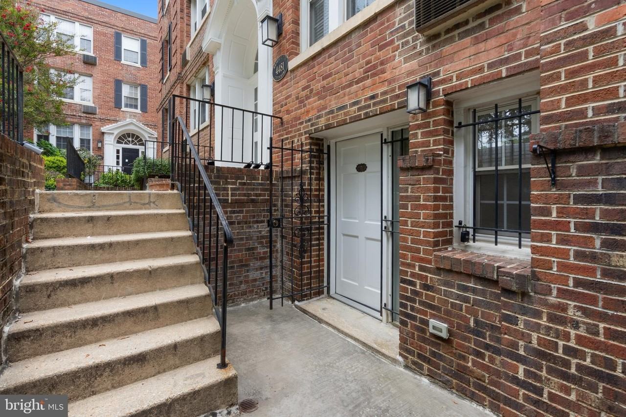4481 Macarthur Blvd Nw #B2 - Photo 2 of 17