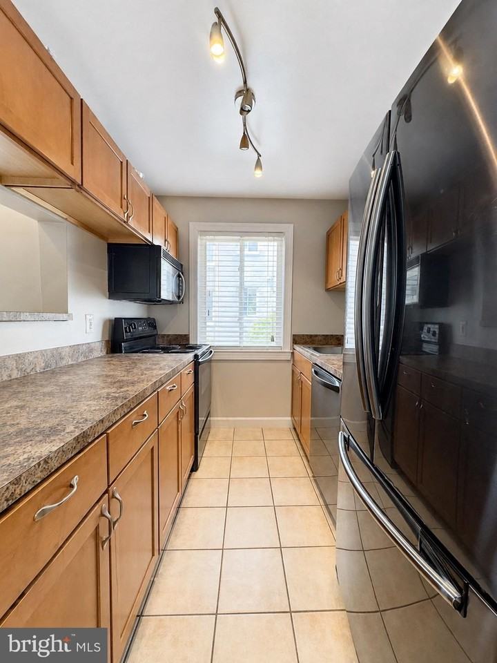 705 Brandywine St Se #101 - Photo 4 of 10