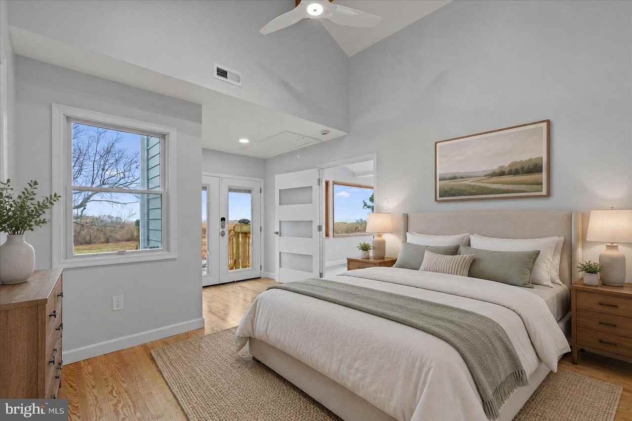1345 Ellicott Ave - Photo 2 of 48