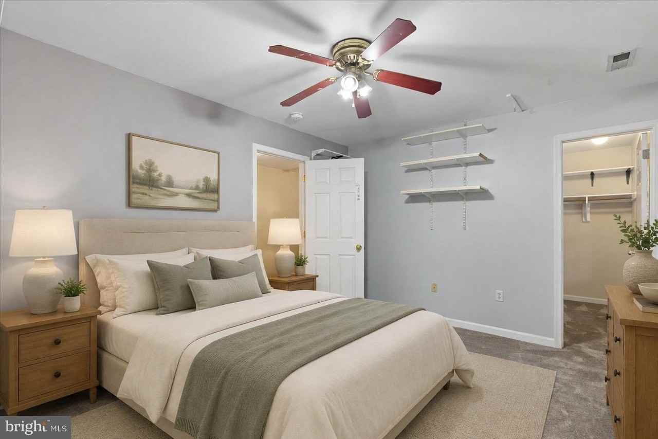 1345 Ellicott Ave - Photo 5 of 48