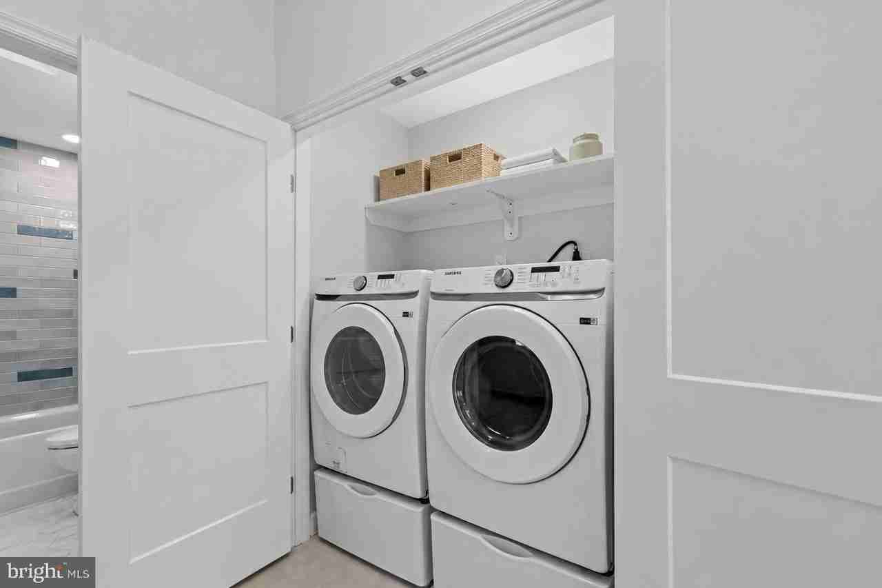 1345 Ellicott Ave - Photo 7 of 48