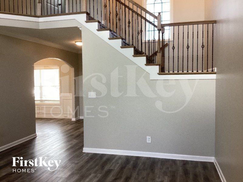 217 Cooper River Way - Photo 3 of 11