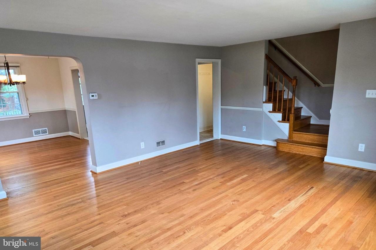 8624 Drumwood Rd - Photo 6 of 40