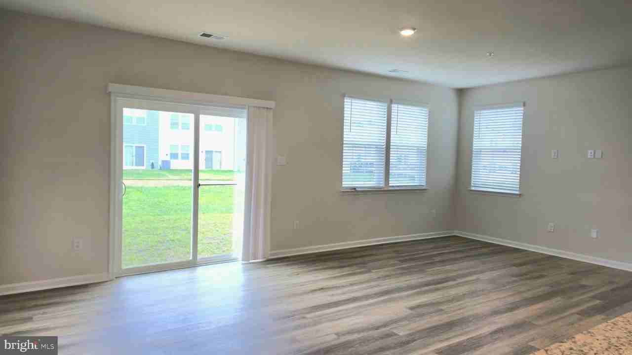 717 Pickerel Pl - Photo 5 of 25