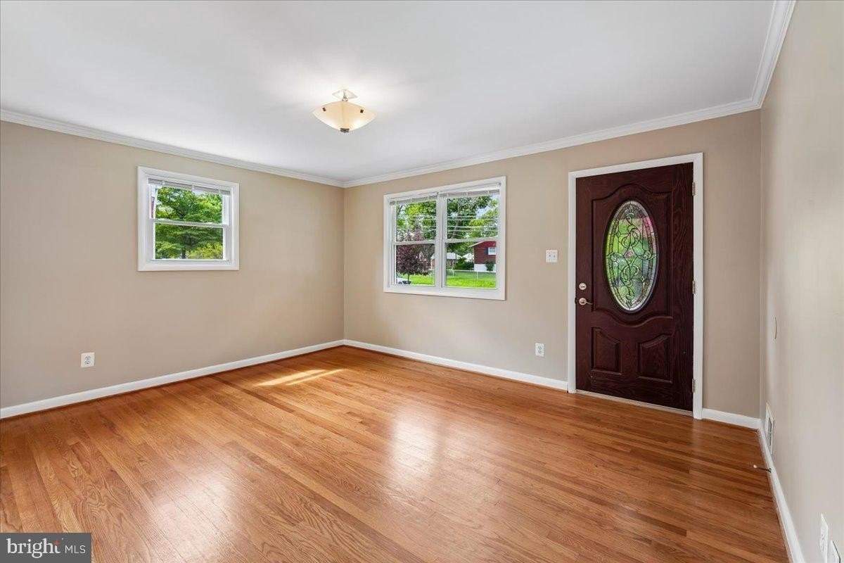 11705 Ashley Dr - Photo 7 of 22