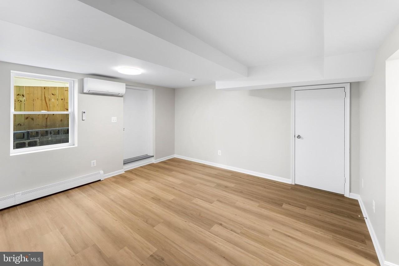 761 Silver Spring Ave - Photo 3 of 14