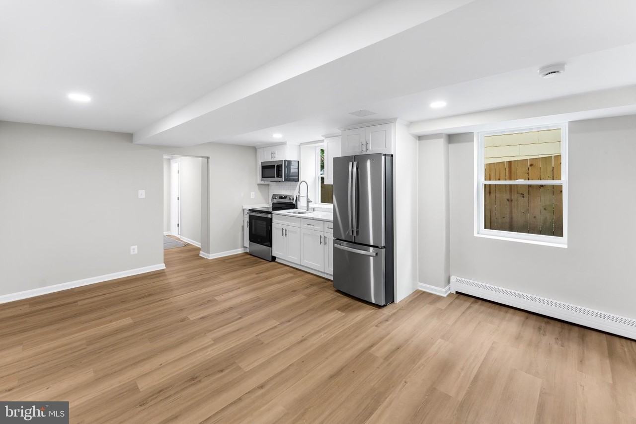 761 Silver Spring Ave - Photo 4 of 14