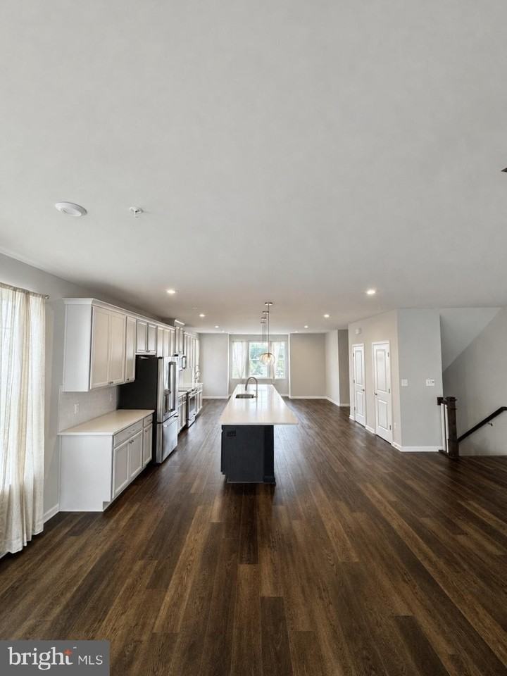 10552 Neil Armstrong Way - Photo 3 of 15