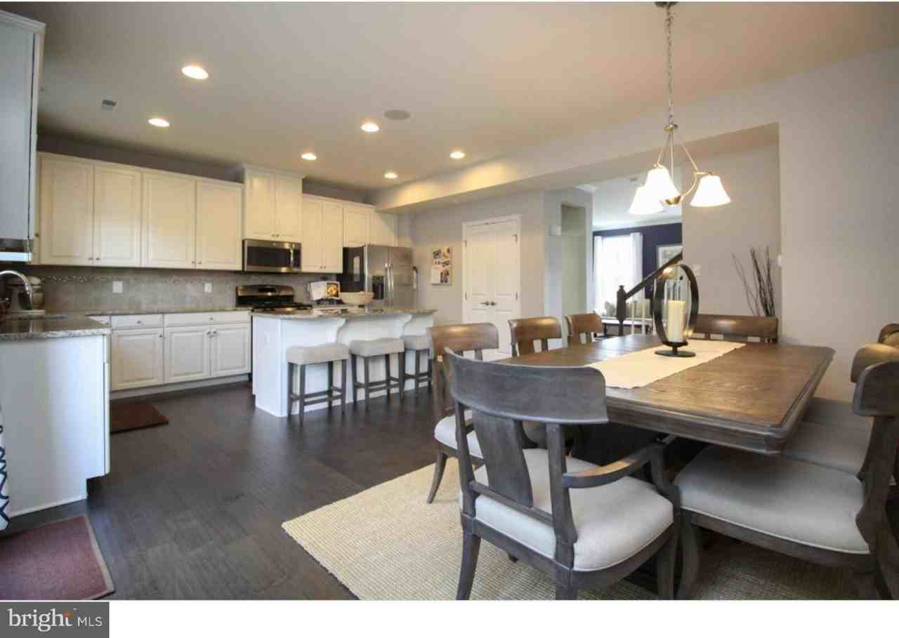 33 Wallace Rd - Photo 7 of 25