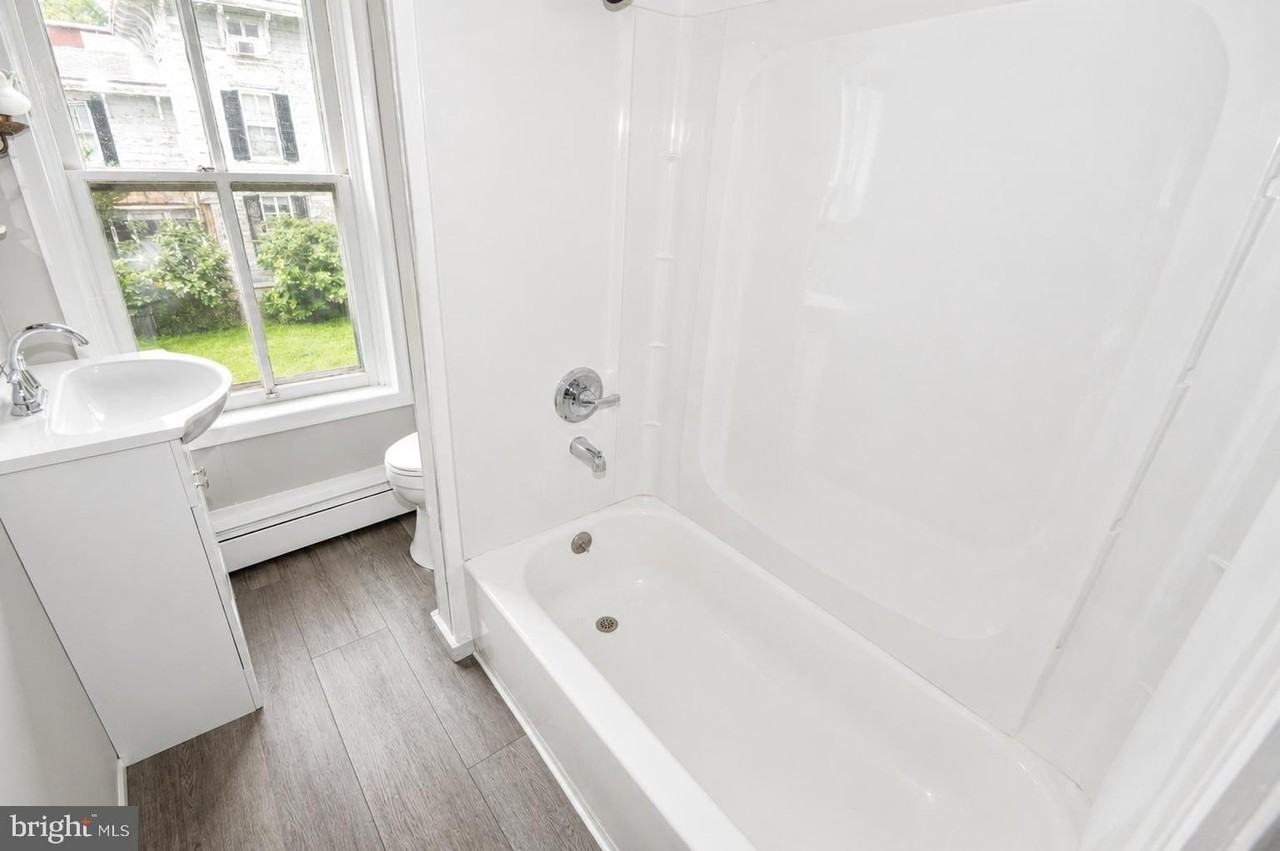 316 E Union St #2 - Photo 7 of 13