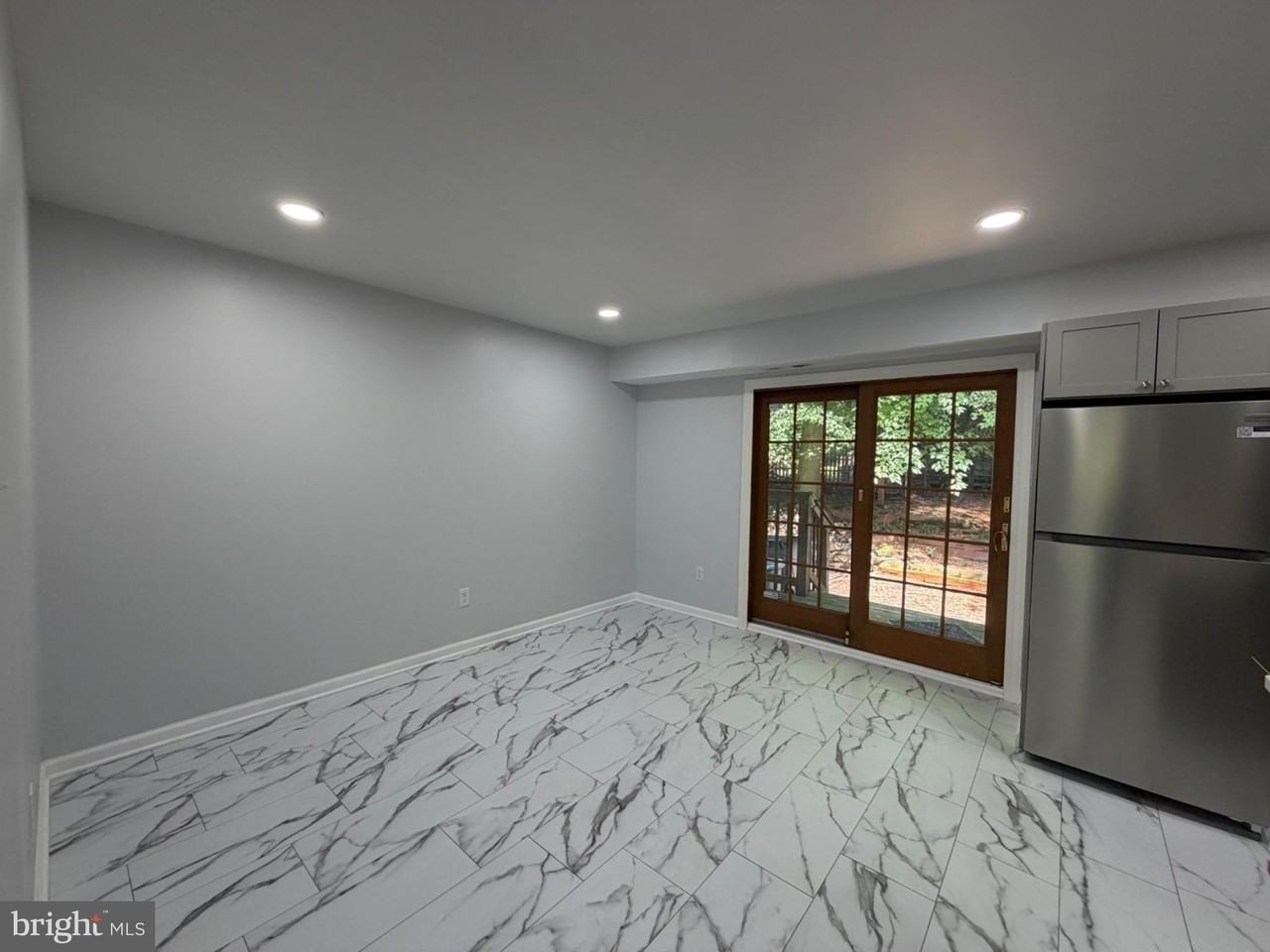 31 Harwood Ln #DD - Photo 5 of 17