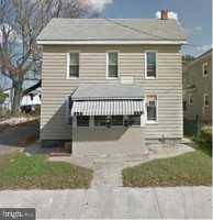 featured image of 1201 N Commerce St #B