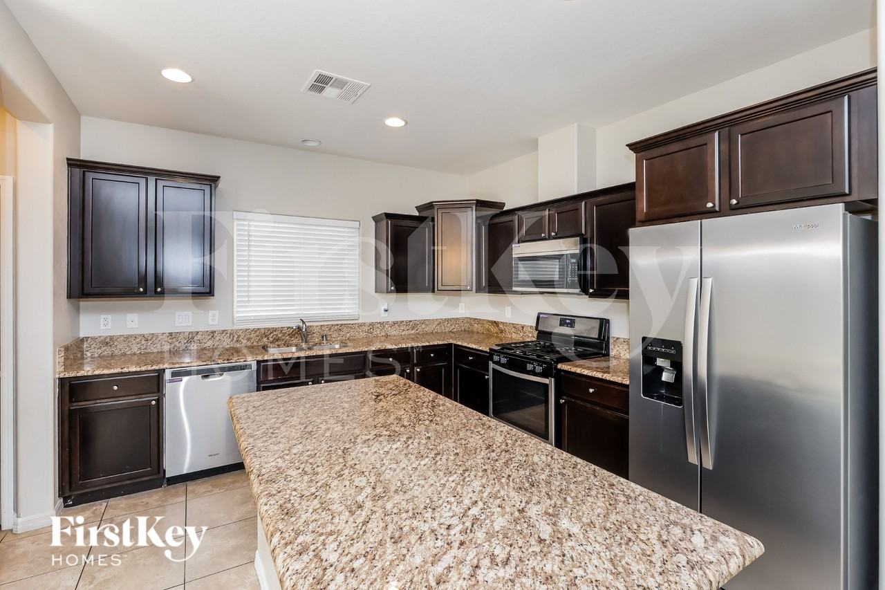 2632 Romarin Ter - Photo 6 of 16
