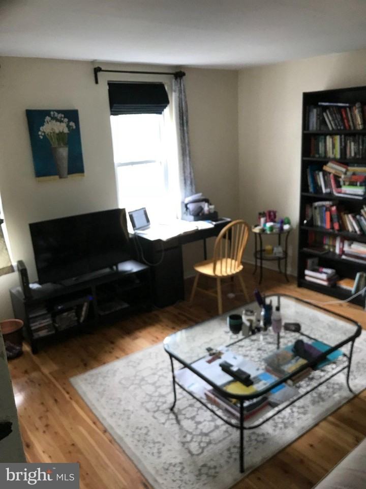 2404 Aspen St - Photo 7 of 10