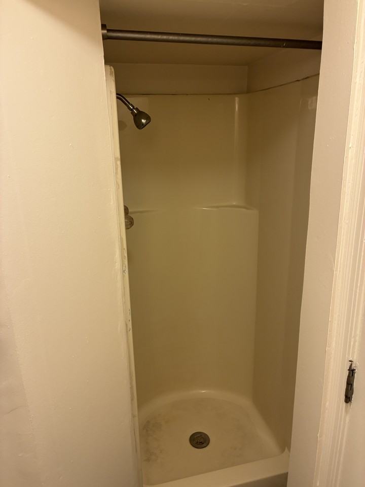 Jefferson Ave #3 - Photo 7 of 8