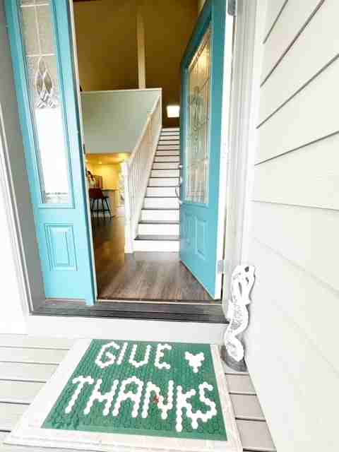 734 Tufts Ave E #1 - Photo 4 of 32