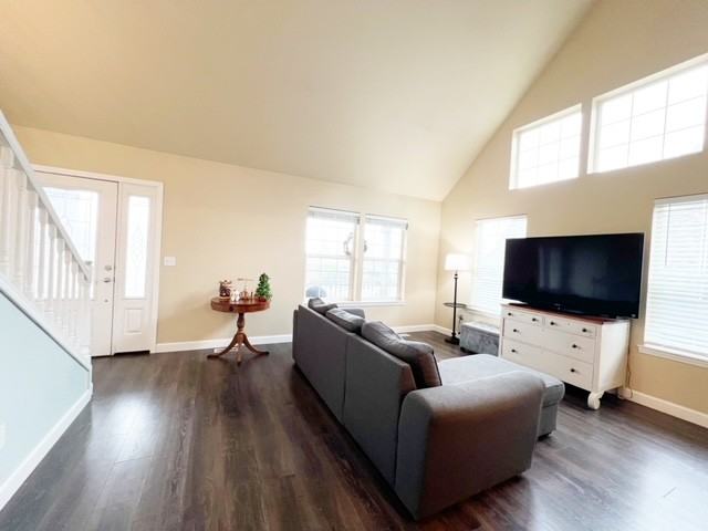 734 Tufts Ave E #1 - Photo 7 of 32