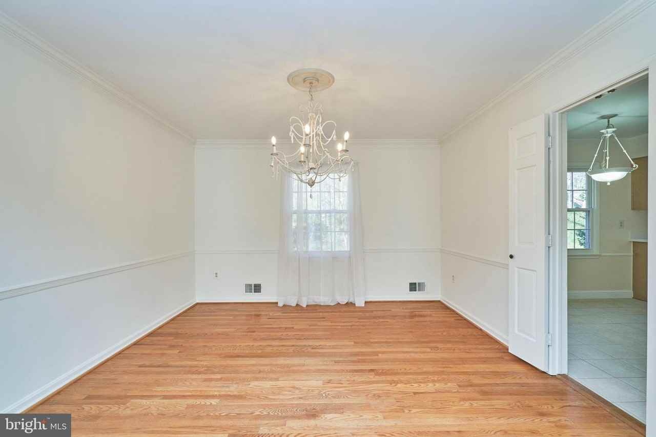 5806 Bent Twig Rd - Photo 7 of 37