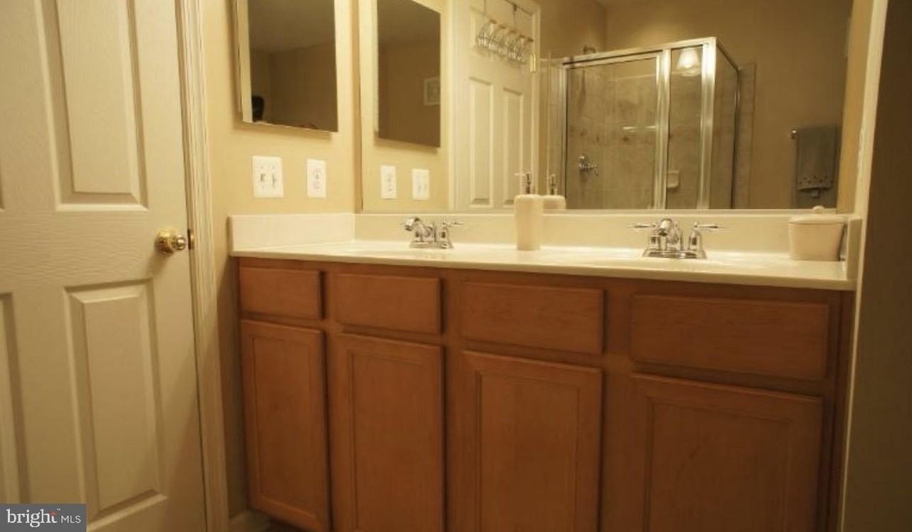 14235-A Saint Germain Dr #3 - Photo 6 of 8