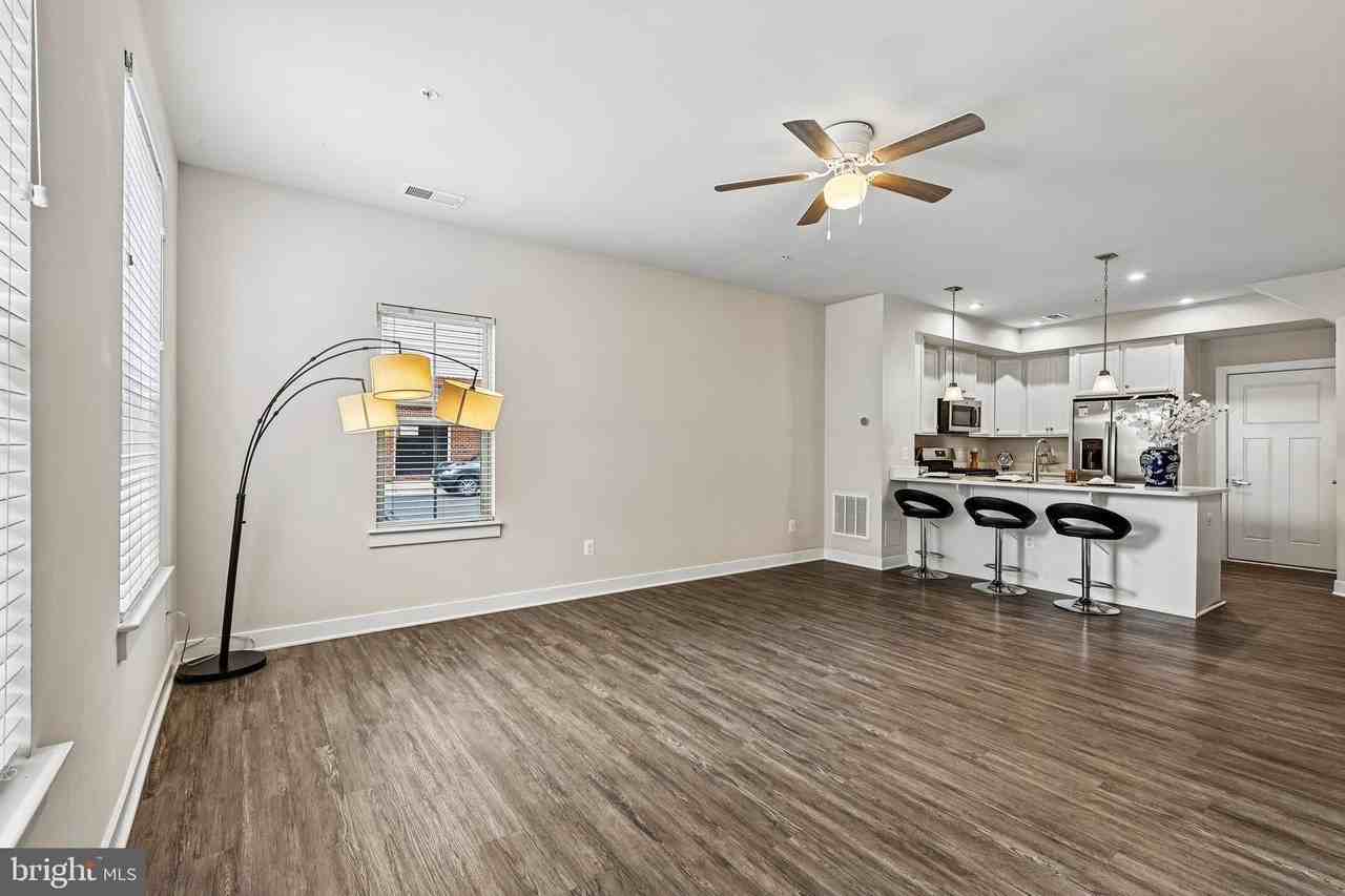 24745 Monk Meadows Ter - Photo 5 of 37