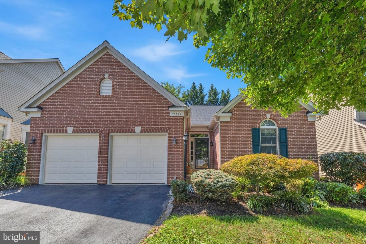 46855 Willowood Pl - Photo 2 of 44