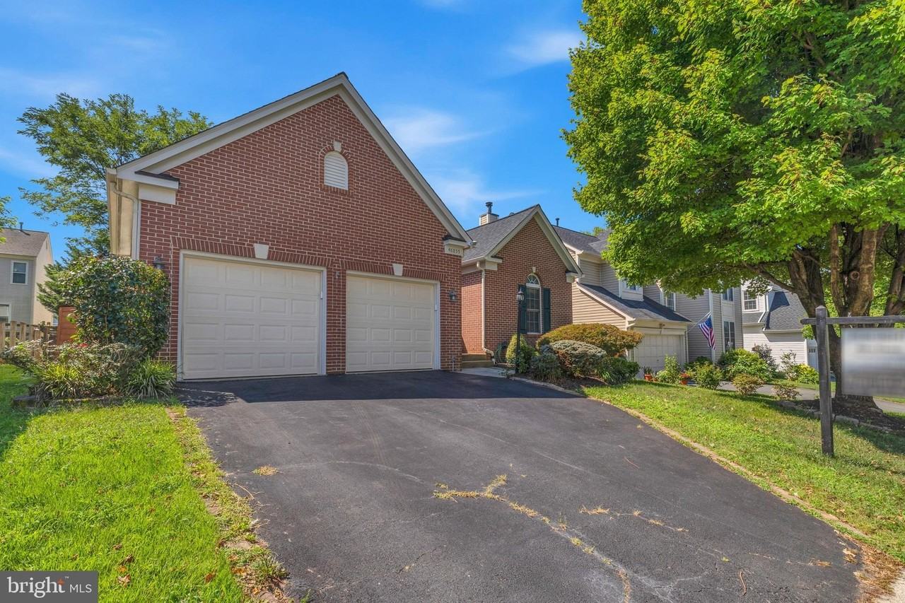 46855 Willowood Pl - Photo 3 of 44
