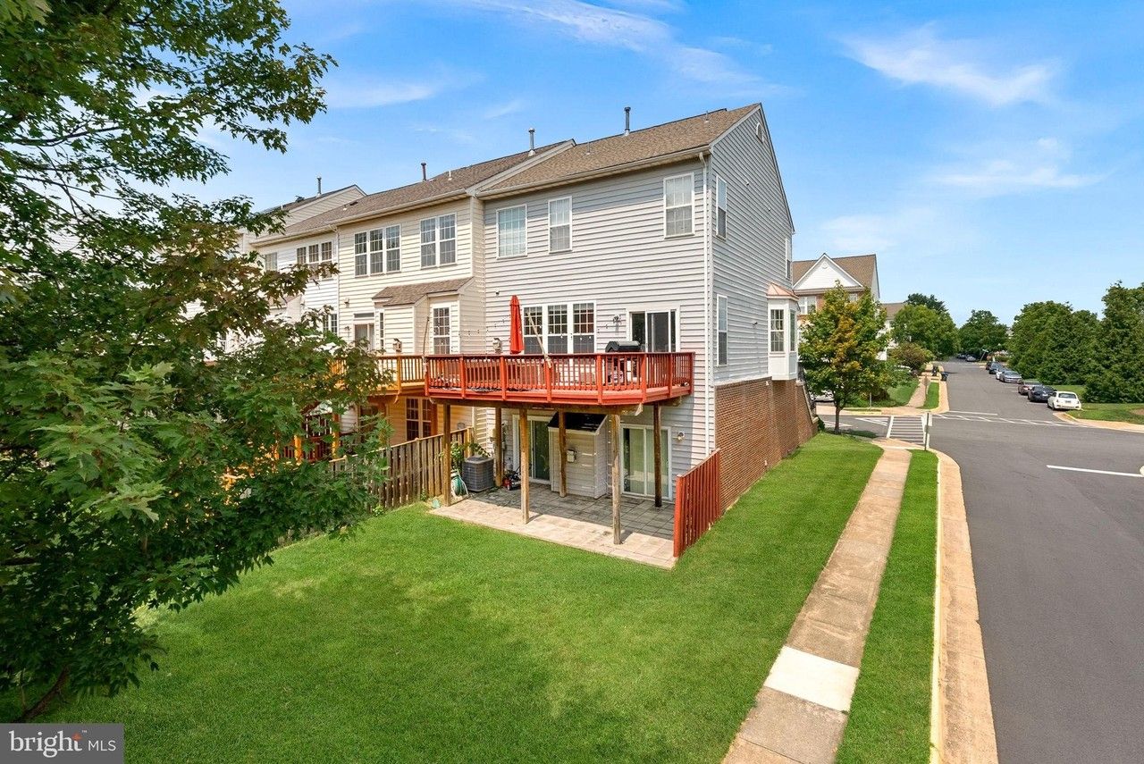 43801 Maison Blanc Sq - Photo 6 of 46